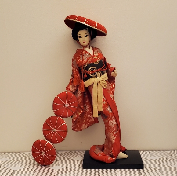 Japanese Geisha Doll in Red Kimono Kabuki Dance Of The Three Hats Doll 15" - Picture 2 of 16
